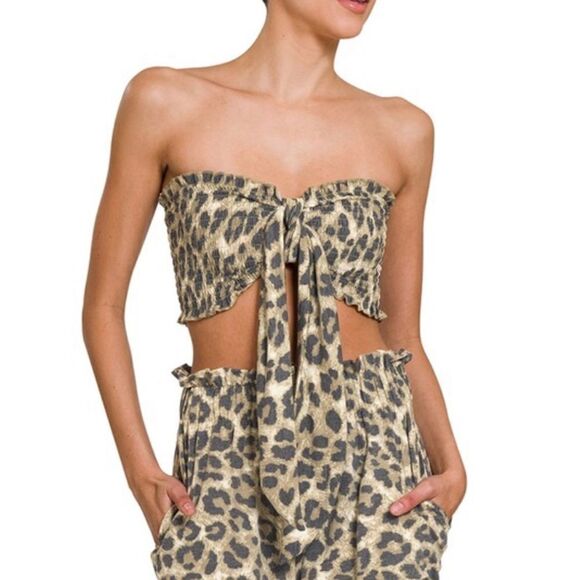Cute, two-piece leopard outfit - Picture 4 of 4